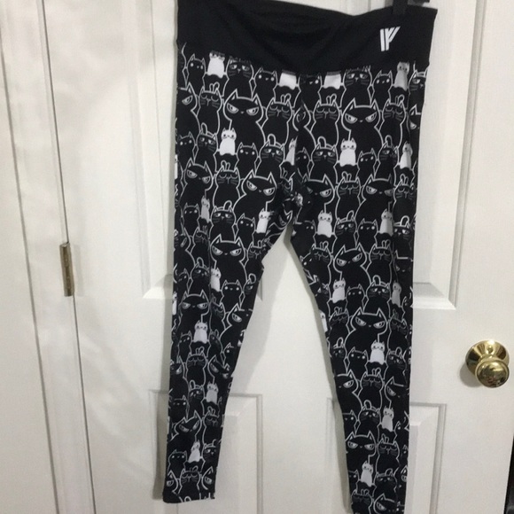 Iron Fist Pants - Cat leggings